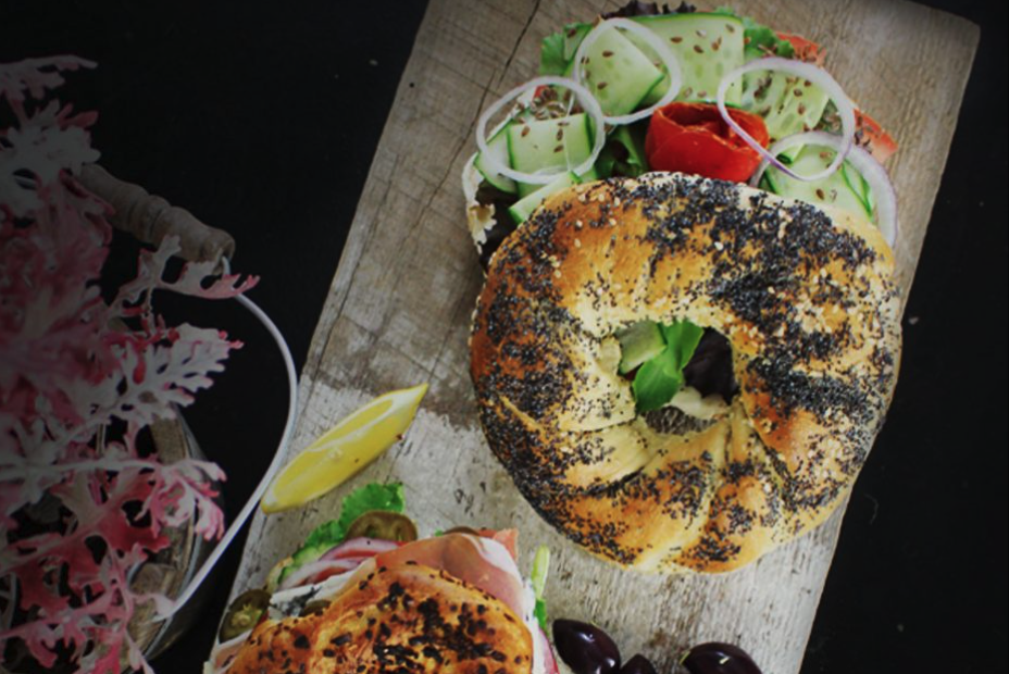 Best bagel shops in Montreal aloSIM